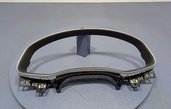 Audi Q7 4L Side skirt rear trim 4M8857116