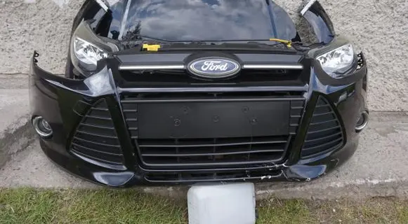 Ford Focus Top upper radiator support slam panel 
