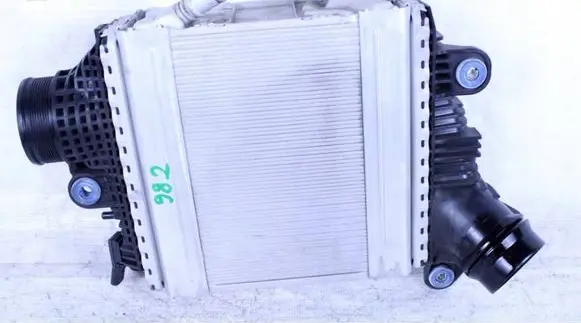 Porsche 718 Cayman 982 982c Intercooler radiator 982145621B HA700VRG1C07 982094