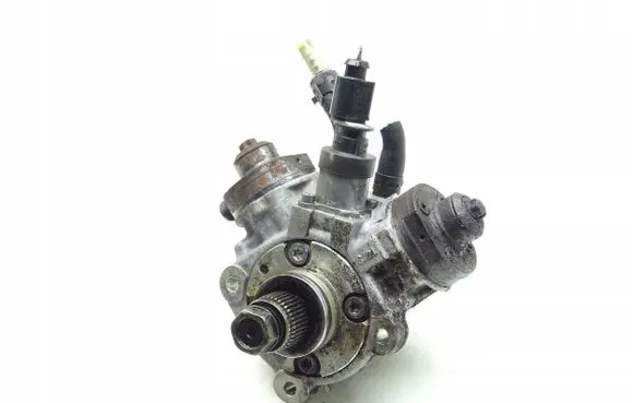 Audi A7 S7 4G Fuel injection high pressure pump 059130755AK