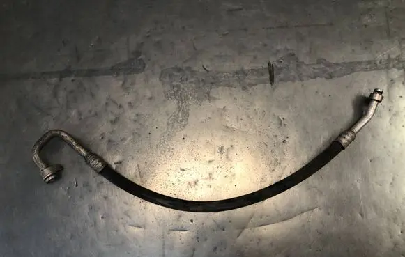 Audi A4 S4 B9 Air conditioning (A/C) pipe/hose 8W0816743B