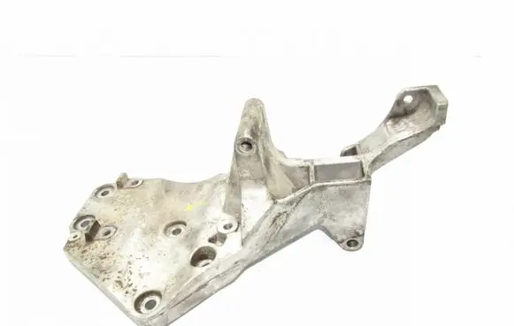 Nissan Pathfinder R51 Generator/alternator bracket 11910EB300