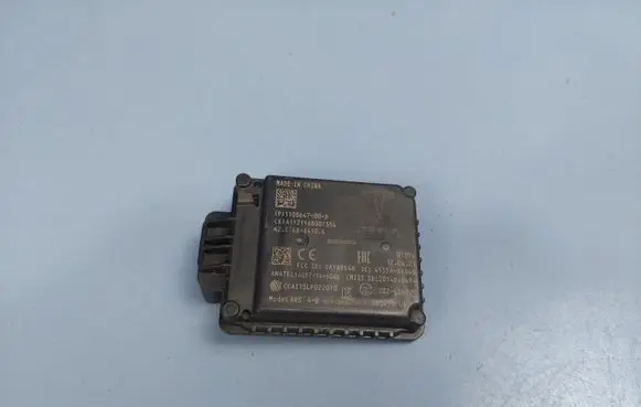 Tesla Model Y Distronic sensor radar 110864700D A1Y21168001354