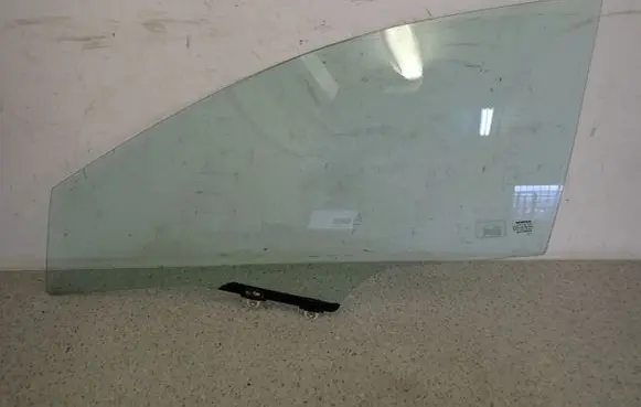 Honda Civic Sliding door window/glass 
