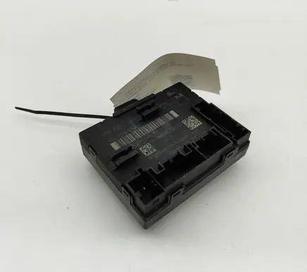 Volkswagen Golf VII Door control unit/module 5Q0959593E