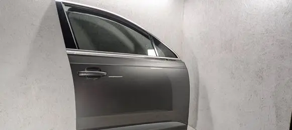 Audi Q7 4M Front door 4M0831052F