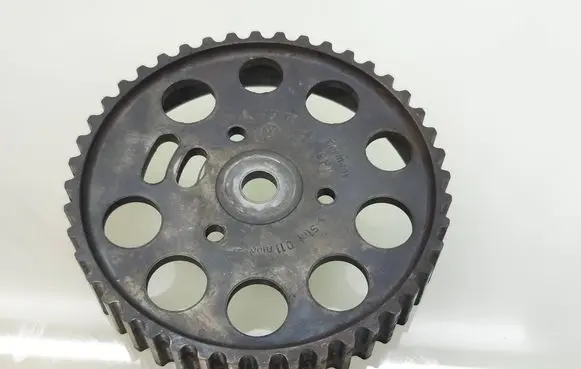 Audi A3 S3 8V Camshaft pulley/ VANOS 04L109105