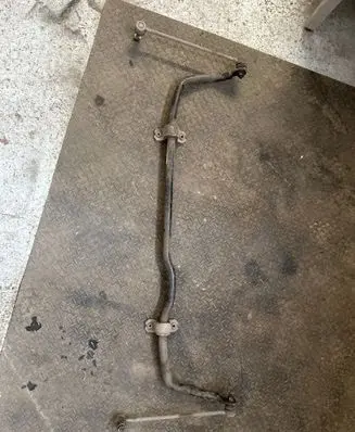 Volkswagen PASSAT B8 Front anti-roll bar/sway bar 3Q0411303H