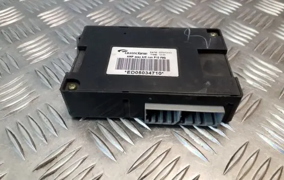 Nissan Primera Air conditioning/heating control unit ED05034710