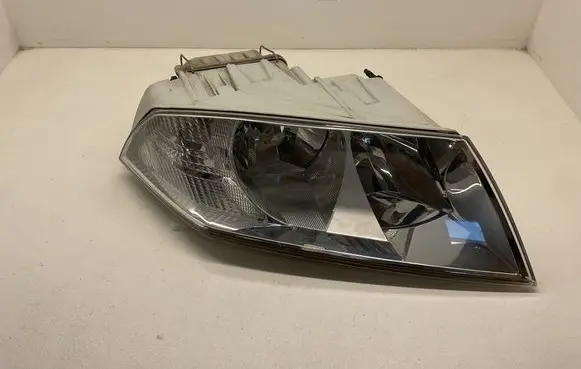 Skoda Octavia Mk2 (1Z) Headlight/headlamp 1Z1941016 VP4SHX13005AAG