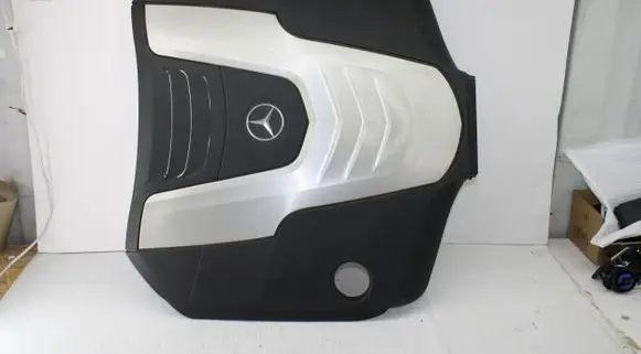 Mercedes-Benz E W213 Engine cover (trim) A6420108309