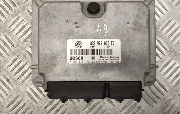 Volkswagen PASSAT B5 Engine control unit/module 038906018FQ 0281010172