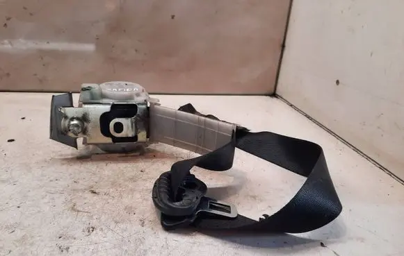 Opel Zafira A Front seatbelt 040675