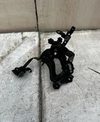 Toyota C-HR I ABS pump bracket 