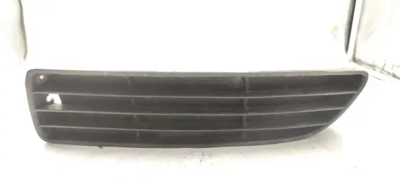 Audi A4 S4 B5 8D Front bumper lower grill 8D0807345B