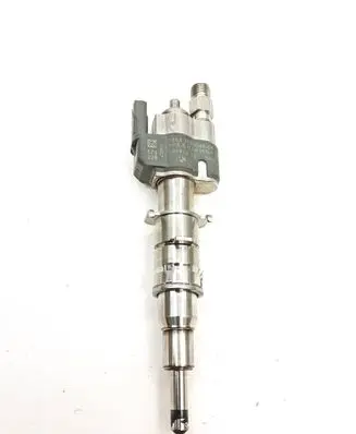 BMW 1 E81 E87 Fuel injector 7589048 10181010