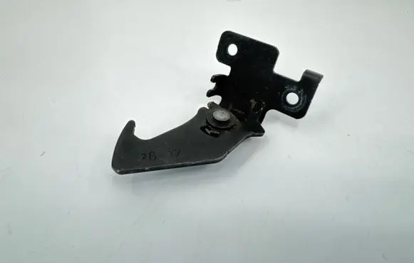 Jaguar XE Engine bonnet/hood lock/latch loop/hook DK6216892AE