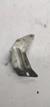 Seat Toledo III (5P) Fender mounting bracket 5p0821136