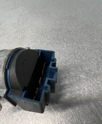 Ford S-MAX Ignition lock 3M513F880AD