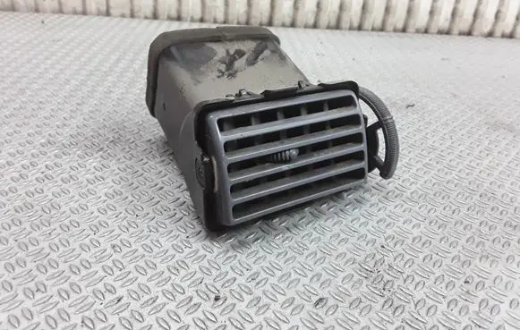 Toyota Picnic Dashboard side air vent grill/cover trim 