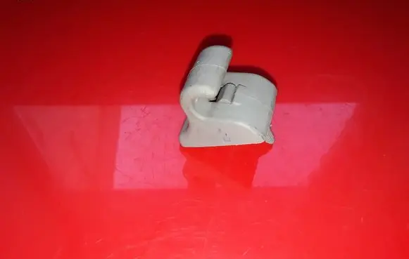 Hyundai Santa Fe Sun visor clip/hook/bracket NOCODE