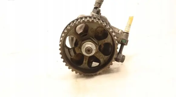 Dacia Logan I Fuel injection high pressure pump 167003608R