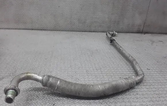 Air conditioning (A/C) pipe/hose