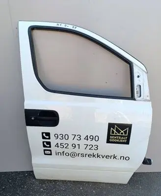Hyundai H-1, Starex, Satellite Front door