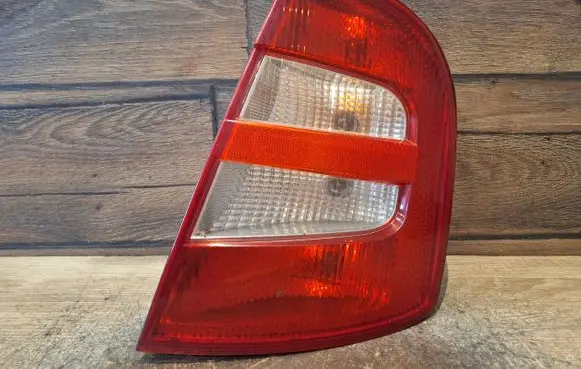Skoda Fabia Mk1 (6Y) Rear/tail lights 6Y6945112B 6Y6945096B