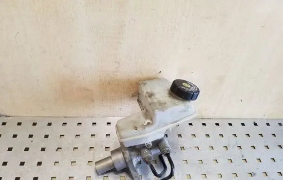 Opel Zafira B Master brake cylinder 32067277