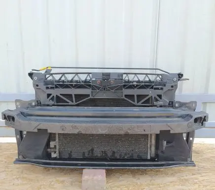 Seat Leon (5F) Radiator support slam panel 5Q0121251EA 5q0121205n