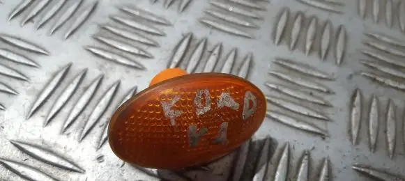 Ford Ka Front fender indicator light
