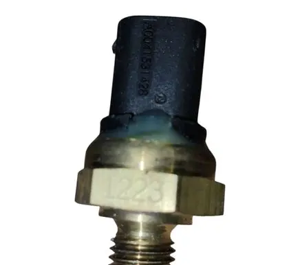 Mercedes-Benz Sprinter W901 W902 W903 W904 Fuel temperature sensor A0041531428
