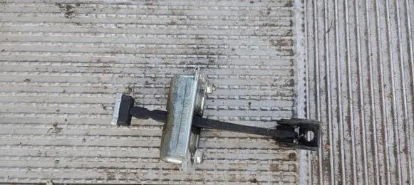 Opel Corsa D Rear door check strap stopper 13181961