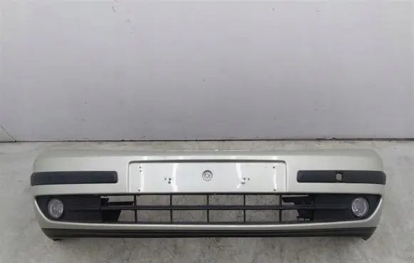 Renault Laguna II Front bumper 820008270