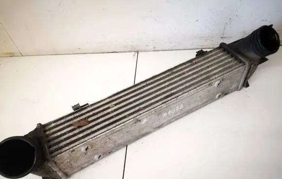 BMW 1 E81 E87 Intercooler radiator 3093796