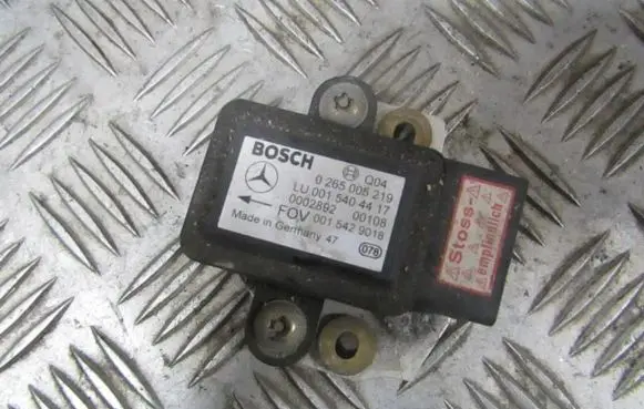 Mercedes-Benz A W168 ESP acceleration yaw rate sensor 0265005219 lu0015404417