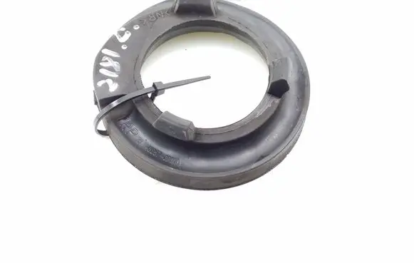 Toyota Verso Front upper strut mount 482570D010