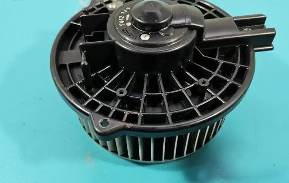 Heater fan/blower