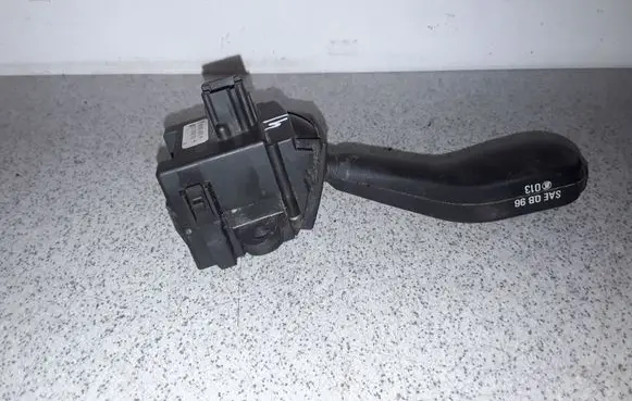 BMW 5 E39 Indicator stalk 8363668