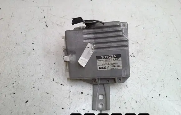 Toyota Corolla E120 E130 Engine control unit/module 8965002010