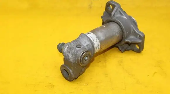 Audi A4 S4 B6 8E 8H Rear shock/impact absorber stay/bar 8E0807134