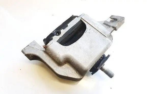 Engine mount bracket