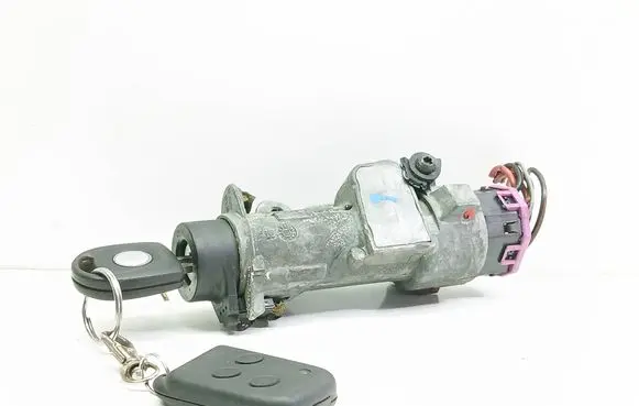 Volkswagen Golf IV Ignition lock 4B0905851C