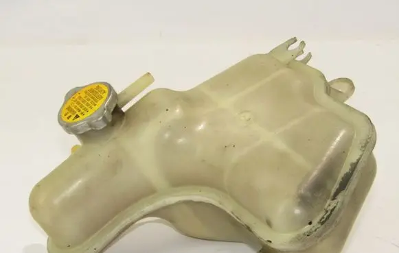 Peugeot 4007 Coolant expansion tank/reservoir