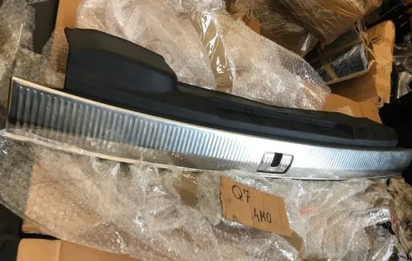 Audi Q7 4M Trunk/boot sill cover protection 4M0864483KM