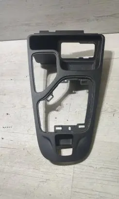Jeep Cherokee Gear shifter surround trim plastic 038084631 20142440150 1UJ60DX9AD