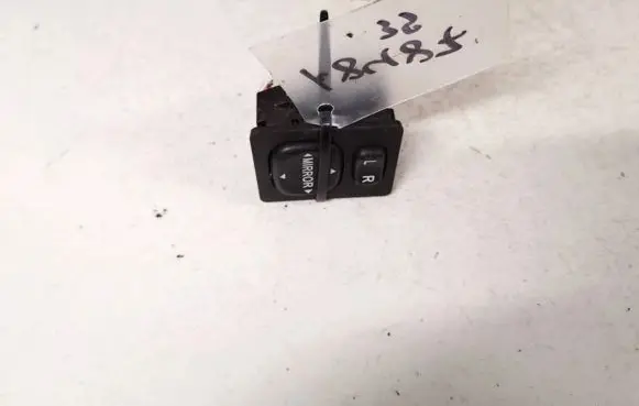 Wing mirror switch