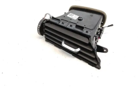 BMW 6 G32 Gran Turismo Dashboard side air vent grill/cover trim 9330896