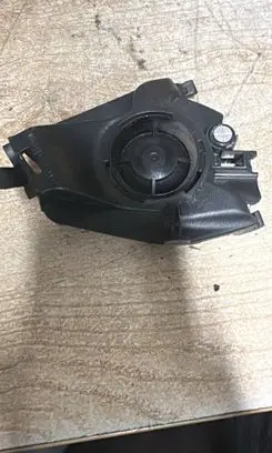 Volvo V70 Front door speaker 8633993